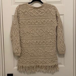 4/$20 Express Tricot knit sweater with fringe 90s